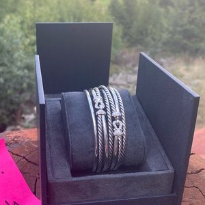 David Yurman Buckle Crossover Cuff w/ Diamonds szM